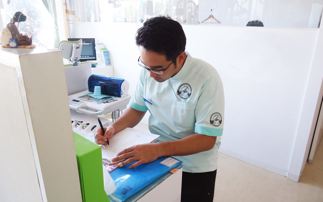 徳島県鳴門市 とみなが歯科医院｜多田先生入局