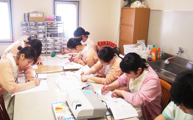 徳島県鳴門市 とみなが歯科医院｜新人研修を行いました