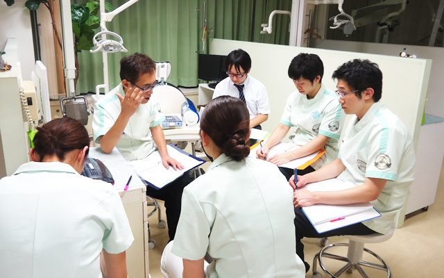 徳島県鳴門市 とみなが歯科医院｜フライデー勉強会