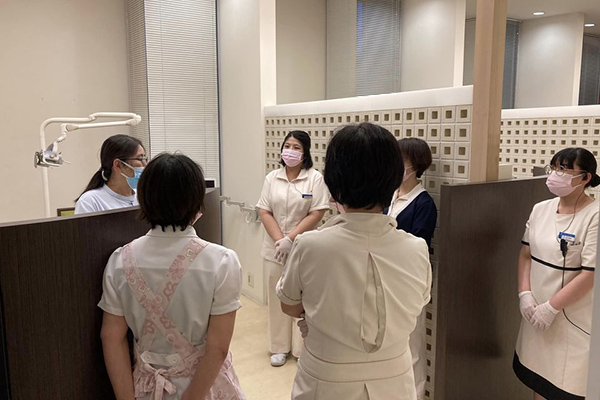徳島県鳴門市 とみなが歯科医院｜「沢口先生にお越しいただきました」
